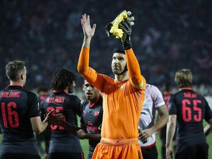Arsenal Menang, Giroud dan Wenger Kompak Puji Kehebatan Cech