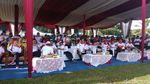 Kompaknya Anies-Sandi dan Ribuan PNS DKI Saat Tea Walk di Puncak
