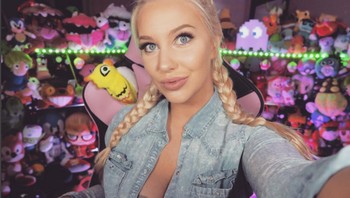 Tara Babcock adalah gamer asal Amerika Serikat. Instagram-nya telah diikuti ratusan ribu follower. (Foto: Instagram/tarababcock)