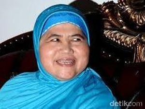 Rahasia Mamah Dedeh Tetap Sehat di Usia 67