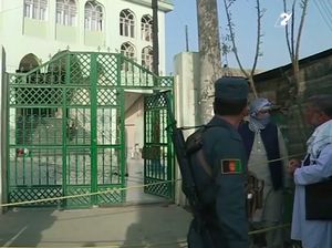 Tragis! Bom Bunuh Diri Serang Masjid di Afganistan
