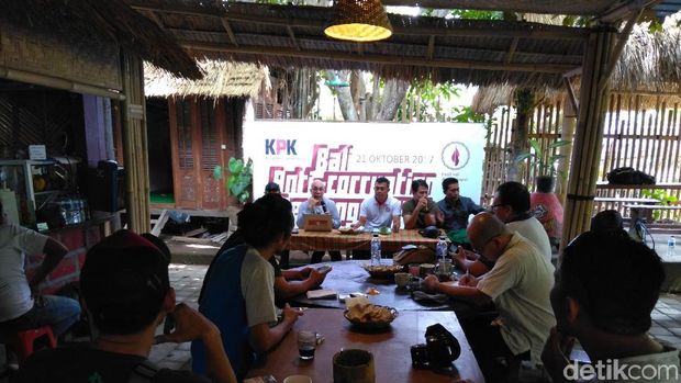 Sebar Pesan Antikorupsi, KPK Gandeng Komunitas Sepeda di Bali