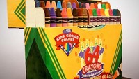 Kalau crayon nggak bisa dimakan, crayon ini justru rasanya enak. Crayola Crayon Box Cake dibuat Charm City Cakes. Tampilannya benar-benar persis sekotak crayon ukuran jumbo. Foto: Istimewa