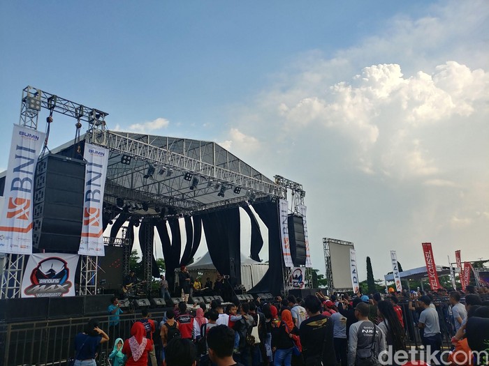 5.000 Biker Tumplak di Max Day 2017
