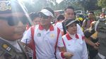 Kompaknya Anies-Sandi dan Ribuan PNS DKI Saat Tea Walk di Puncak