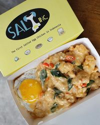 Yuk Cicip Rice Bowl Ayam Dan Dory Saus Telur Asin Di 5