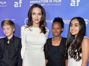 Alasan Angelina Jolie Tak Undang Brad Pitt Saat Ultah Anak
