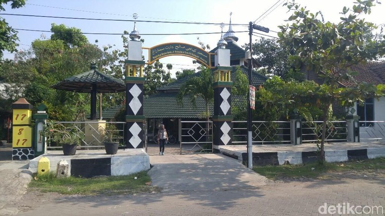 Seberapa Besar Pesantren Mbah Sholeh Darat yang Termasyur Itu Seberapa Besar Pesantren Mbah Sholeh Darat yang Termasyur Itu