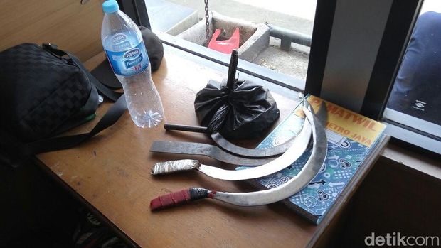 101 Remaja Ditangkap saat Hendak Tawuran di Bekasi, 4 Celurit Disita
