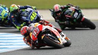 Marquez finis terdepan dalam balapan di Sirkuit Phillip Island, Minggu (22/10/2017). Start dari posisi terdepan, dia menuntaskan lomba dalam waktu 40 menit 49,772 detik. Robert Cianflone/Getty Images.