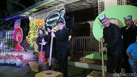 Festival ini juga menjadi bagian dari upaya menjaga semangat gotong royong masyarakat Banyuwangi. Foto: Ardian Fanani /detikcom