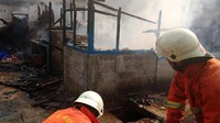 Hingga pukul 15.30 WIB upaya pemadaman masih terus dilakukan