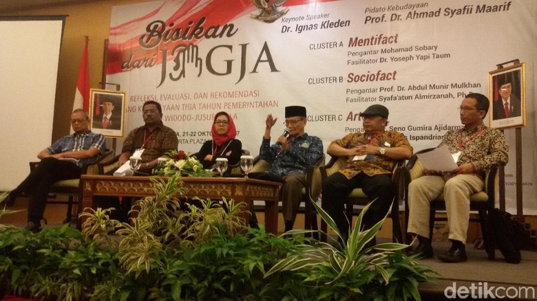 Bisikan dari Jogja untuk Jokowi: Kampus Terpapar Doktrin Radikal Bisikan dari Jogja untuk Jokowi: Kampus Terpapar Doktrin Radikal