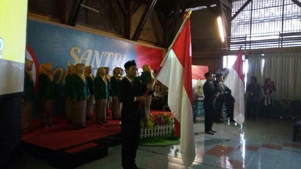 Gus Ipul Jadi Jadi Salah Satu Santri of The Year 2017 