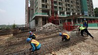 Berdiri diatas lahan seluas hampir 60 hektar ini, pembangunan apartemen dipinggir Jakarta ini mengandalkan moda transportasi massa LRT.