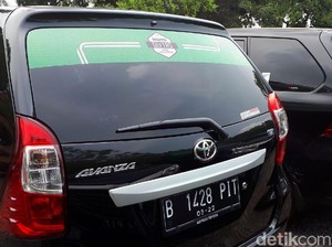 Pengemudi Taksi Online Wajib Kantongi SIM A Umum, Kenapa?