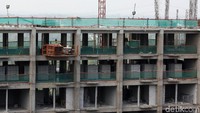 Meskipun pembangunan hunian ini dilakukan secara bertahap, hunian terpadu yang dibangun ini tetap menjual sekitar 37.000 unit apartemen yang digadang-gadang akan terintegrasi dengan LRT atau sistem kereta ringan.