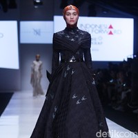 Tak hanya yang bemotif, Norma juga menyertakan ciput polos untuk mengakomadasi gaya fashionista yang simpel. Foto: Dok. Mohammad Abduh/Wolipop