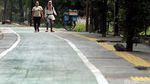 Nyamannya Jalur Pedestrian di Jalan Ahmad Yani Jakarta Timur