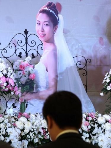 8 Kisah Cinta Paling Mengharukan Sepanjang 2017