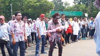 Mereka berharap Presiden Joko Widodo dapat mendengar dan menindaklanjuti aduan mereka. (Foto: Cici Marlina/detikcom)