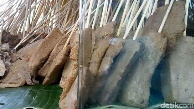 Mengapa Salah Satu Hidangan di Jokowi Mantu Ini DIsebut Sate Kere?