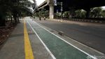 Nyamannya Jalur Pedestrian di Jalan Ahmad Yani Jakarta Timur