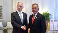 Permintaan maaf itu disampaikan di sela-sela pertemuan para Menhan ASEAN dalam acara ASEAN Defense Ministers Meeting (AADM)-Plus di Filipina. Pool/Kemenhan.