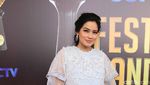 Titi Kamal, Si Bumil Cantik
