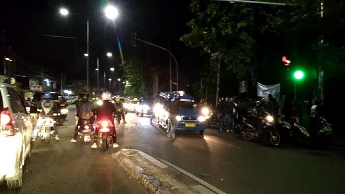 Tabrakan di Ciracas, 2 Sepeda Motor Rusak Parah