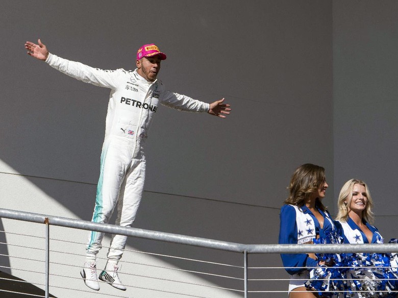 Kemenangan yang Tak Disangka-sangka Hamilton Kemenangan yang Tak Disangka-sangka Hamilton