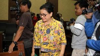 Kala itu Miryam menyebut apa yang dia sampaikan dia BAP merupakan hal yang tidak benar. Miryam pun mencabut BAP-nya.