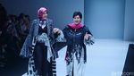 Genit, Seksi dan Menawan! Aksi Para Selebriti di Jakarta Fashion Week 2018