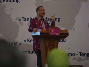 AP II Improvisasi Fasilitas Bandara, Menpar Angkat 2 Jempol