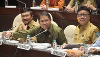 Tjahjo Kumolo menyampaikan pandangan pemerintah terhadap Perppu Nomor 2 Tahun 2017 tentang Ormas.
