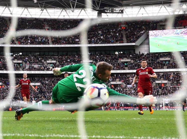 Si Merah Remuk Redam di Markas Spurs