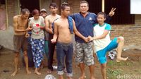 Mimpi Deni 'Teman Orang Gila' dan Cerita Panti Tutup