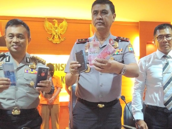 Kadis Pemkot Batam Kena OTT Tim Saber Pungli Polda Kepri