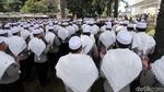Polisi Asmaul Husna Amankan Demo Perppu Ormas