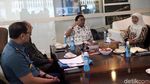 Mensos Khofifah dan OSO Bahas Peringatan Hari Pahlawan