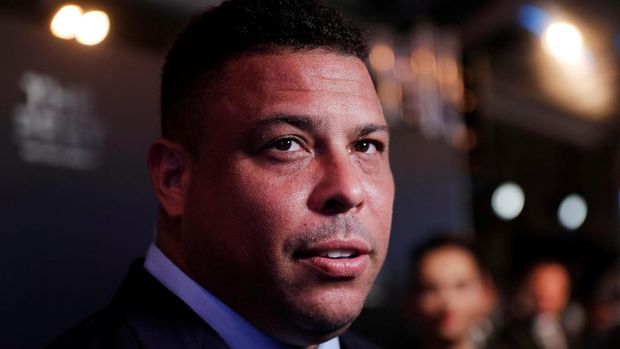Ronaldo Nazario mengkritik Barcelona soal Lionel Messi. (