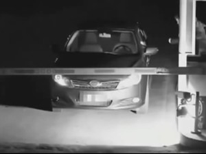 Wanita Ini Pura-pura Jadi Hantu Agar Tak Bayar Parkir
