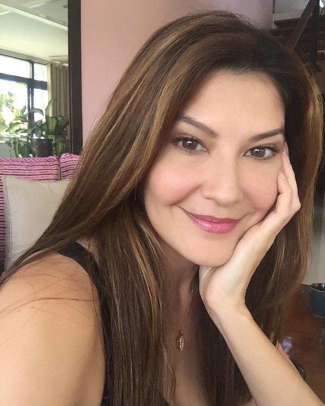 Teuku Rafly Pasya dan Tamara Bleszynski menikah pada 1997 di Masjidil Haram, Mekkah. Namun keduanya sudah bercerai sejak 2007. Foto: Instagram @tamarableszynskiofficial