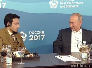 Keren! Dokter Asal Indonesia Ngobrol Bareng Putin di Rusia