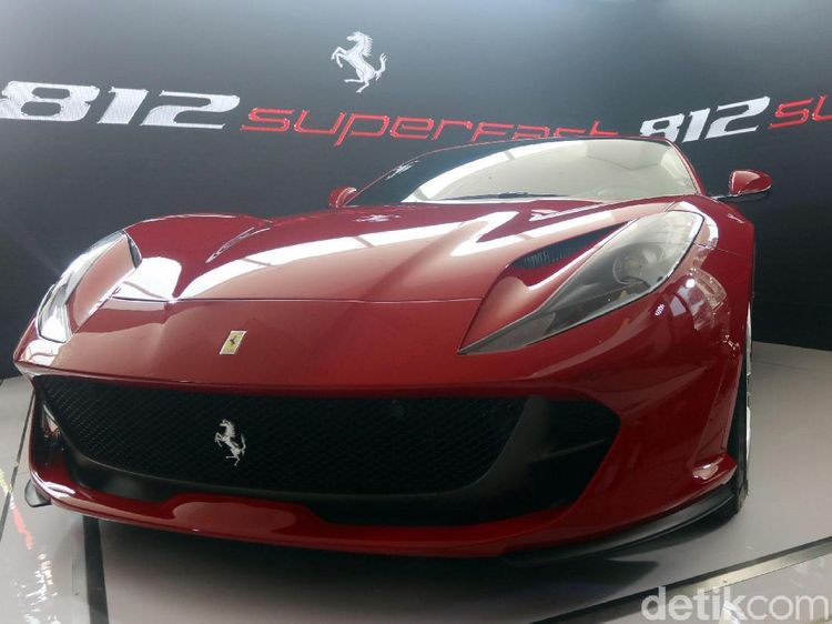 Mesin Terbaik 2018 Ada di Ferrari Ini