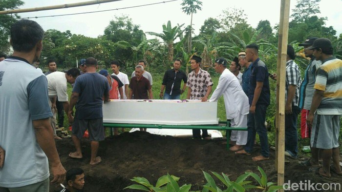 Tewas Gantung Diri di Kapal, Serda Wowok Dimakamkan di Sleman