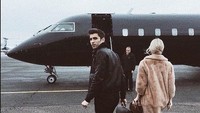 Sebuah perusahaan di Rusia bernama Private Jet Studio bikin tren baru. Kalau biasanya hanya orang tertentu yang bisa liburan dengan jet pribadi, kini semua orang bisa (@privatejetstudio/Instagram)