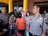 Polres Garut saat ekspos kasus ibu bunuh anak. 