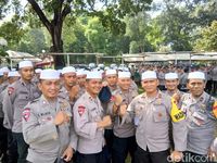 Polisi Asmaul Husna Dikerahkan Jaga Demo Perppu Ormas di Depan DPR