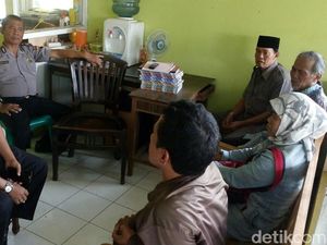 Terciduk, Pasangan Selingkuh Ini Berbuat Mesum di Toilet Masjid